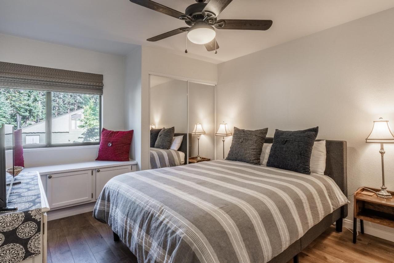 Highly Updated 1 Bedroom Den, 2 Bath Crestview Unit 5 Sleeps Up To 4 Located Near Canyon