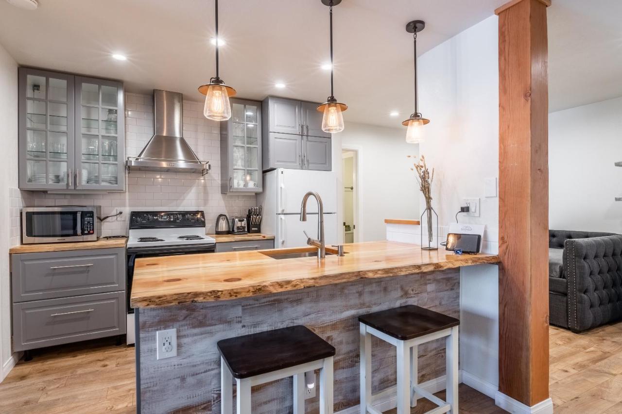 Ferienhaus Highly Updated 1 Bedroom Den, 2 Bath Crestview Unit 5 Sleeps Up To 4 Located Near Canyon Mammoth Lakes